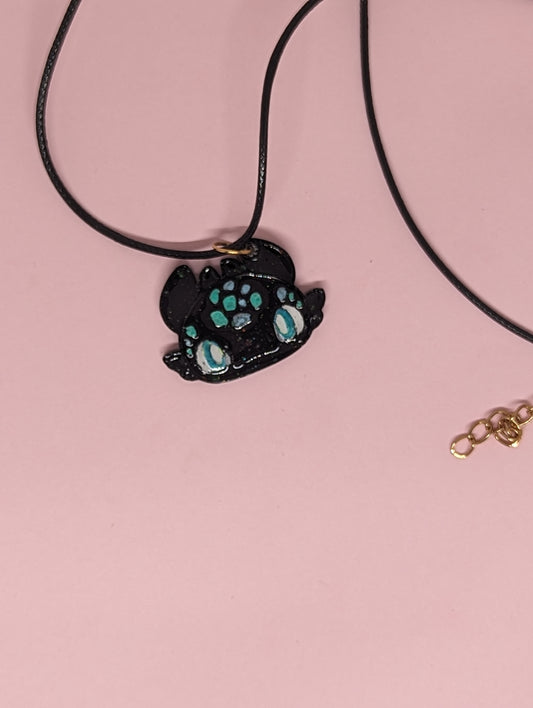 COLLIER RESINE KROCMOU